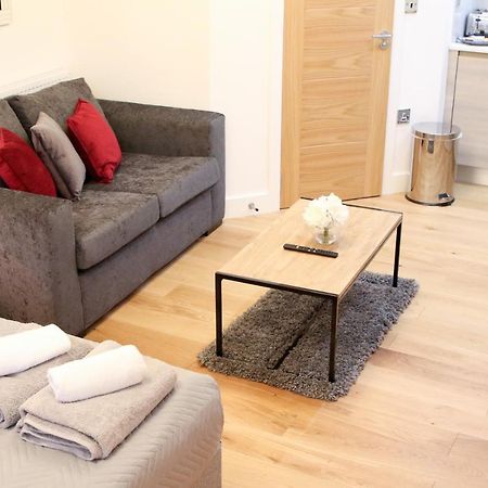 Executive Bright And Airy Studio Apartment In Sydenham Londra Exterior foto
