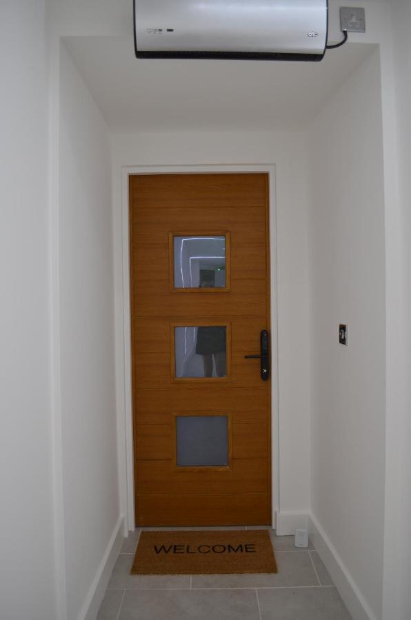 Executive Bright And Airy Studio Apartment In Sydenham Londra Exterior foto